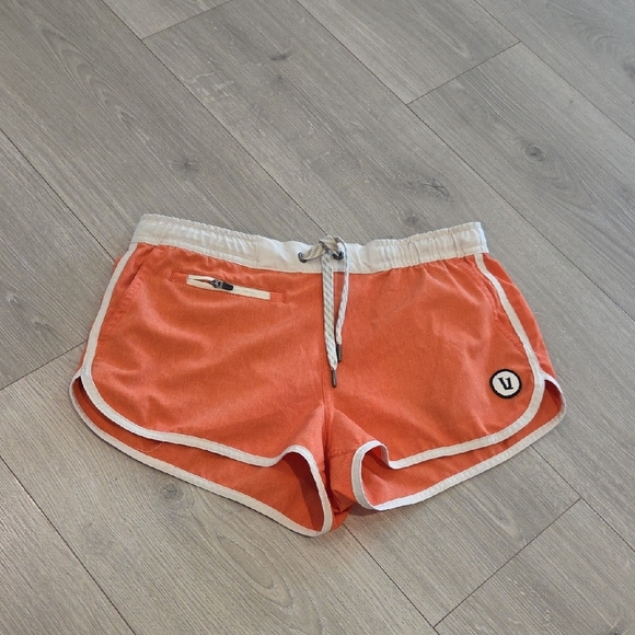 Vuori Pants - Vuori Tavi Shorts